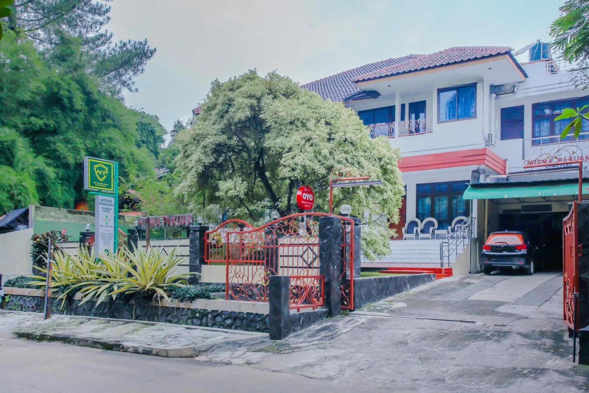 Oyo Life 90091 Wisma Pakuan Syariah Bogor Kültér fotó