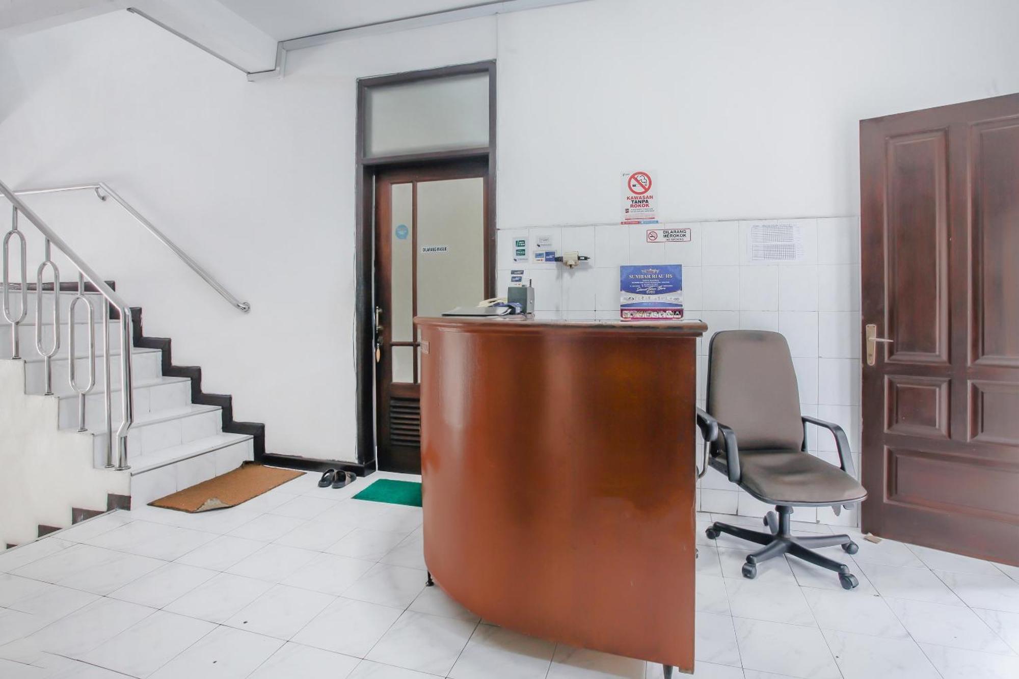 Oyo Life 90091 Wisma Pakuan Syariah Bogor Kültér fotó